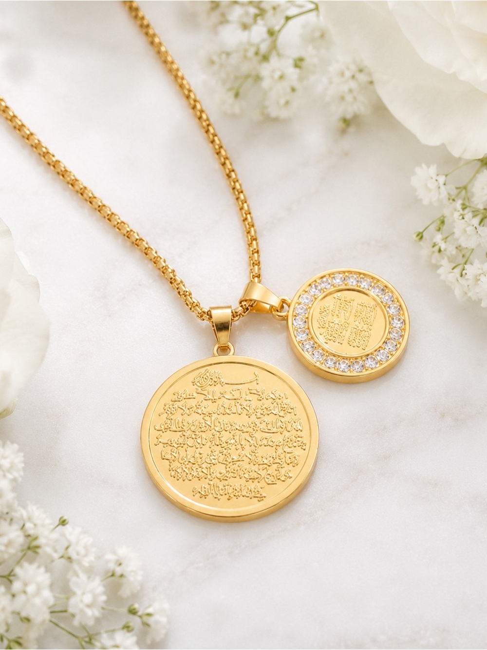 Gold Quran Pendant Necklace Set - Elegant Religious Women’s Jewelry - Picture 4 of 4
